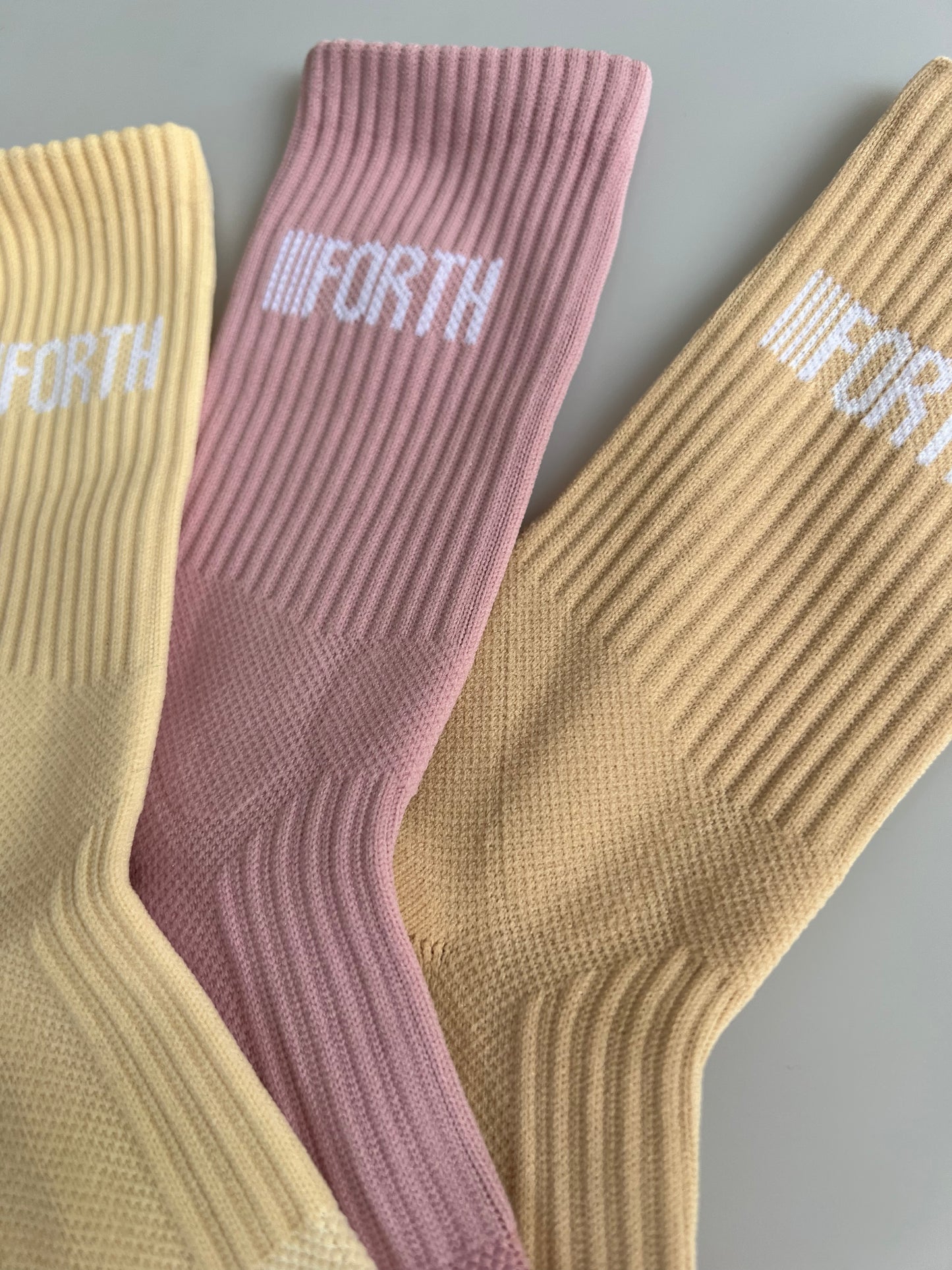 BARE 3-PACK Crew Socks