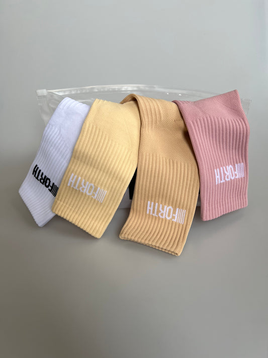 BARE 4-PACK Crew Socks